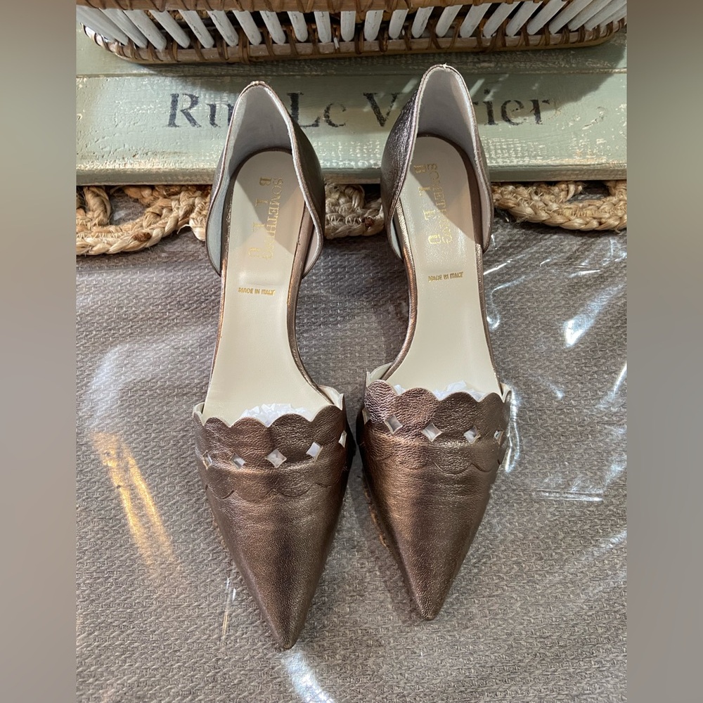 Elegant Vero Cuoio  Scalloped Leather Heels